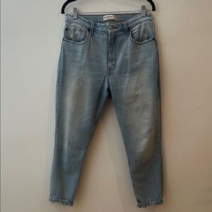 Abercrombie & Fitch Light Wash Cropped Jeans